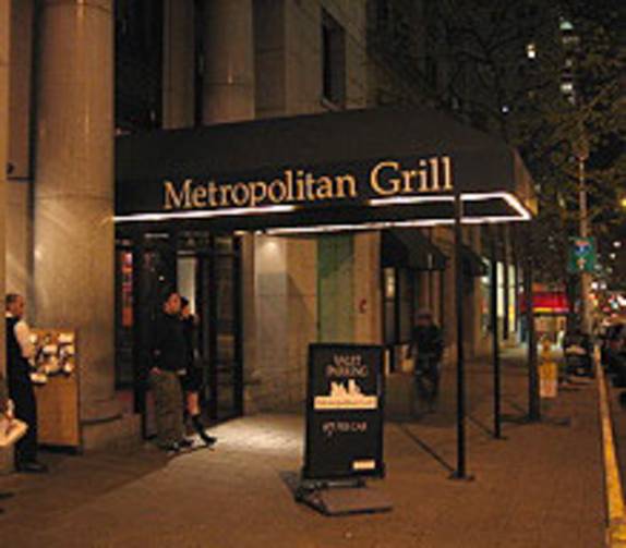 Entrada do Metropolitan Grill, em Seattle, no estado de Washington, nos Estados Unidos